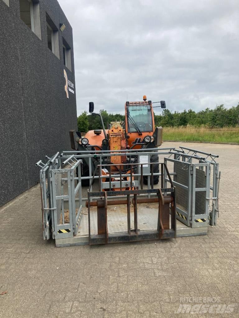 JLG 4017 PS مناولات متداخلة