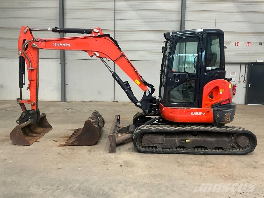 Kubota U 55-4 حفارات صغيرة أقل من 7 طن (حفارات صغيرة)