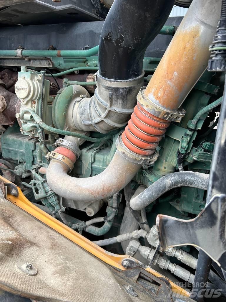 Volvo L 180 H لوادر بعجل