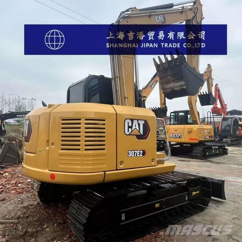 CAT 307 E حفارات وسط 7 طن - 12 طن