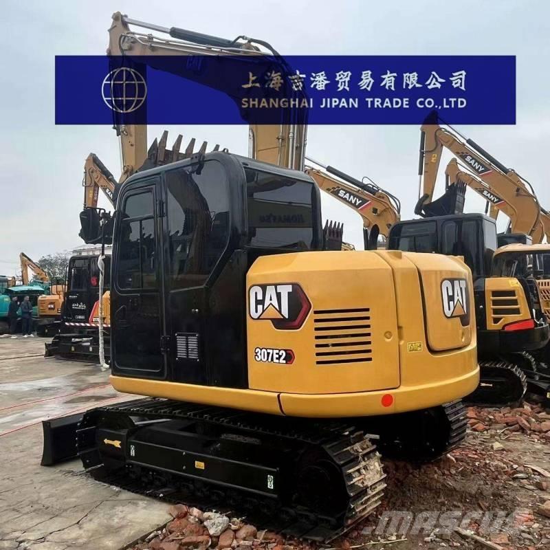 CAT 307 E حفارات وسط 7 طن - 12 طن