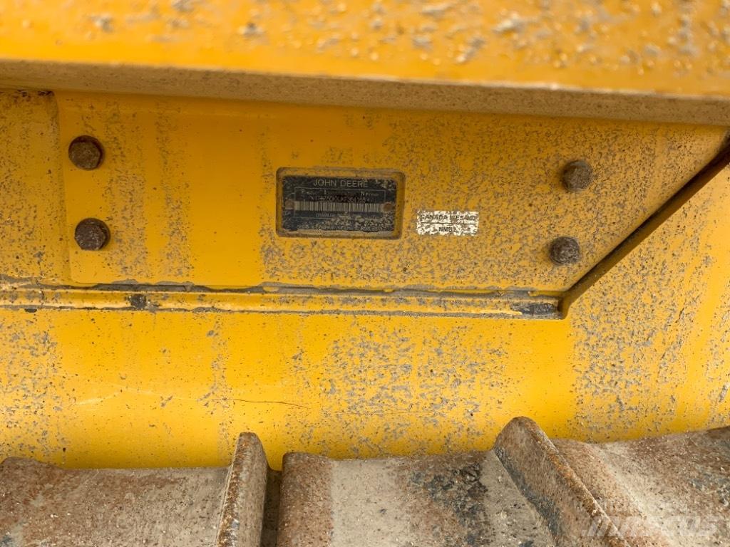 DEERE 750K بلدوزرات مجنزرة