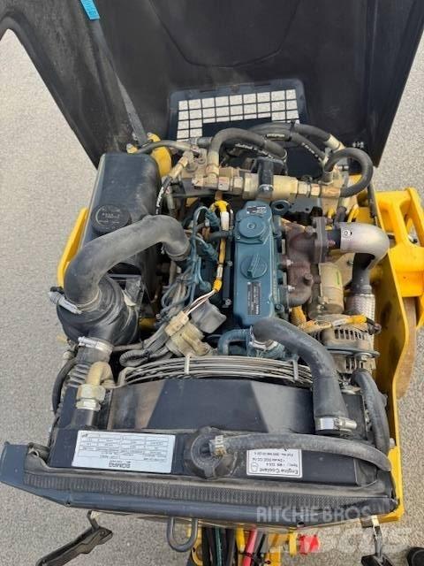 Bomag BW 100 AD M-5 مداحل ثنائية الاسطوانة