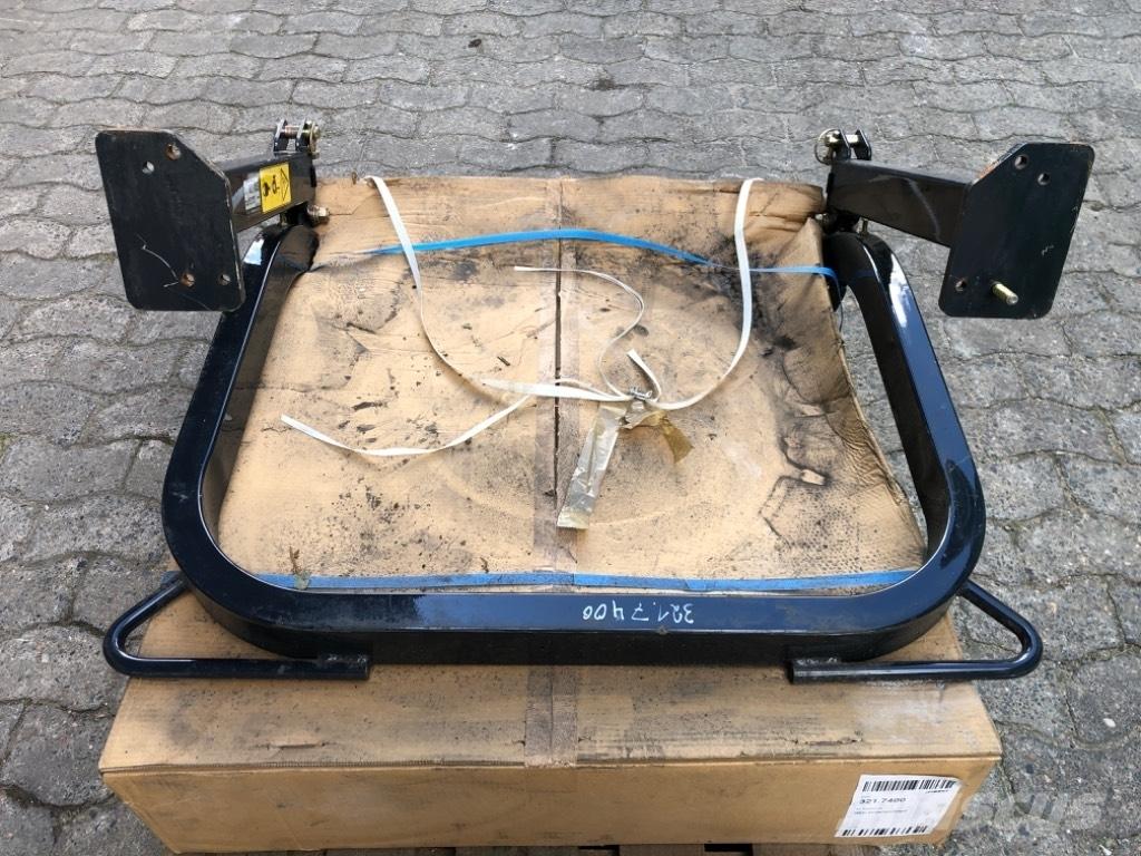 Iseki TH4 مرفقات جرار المدمجة