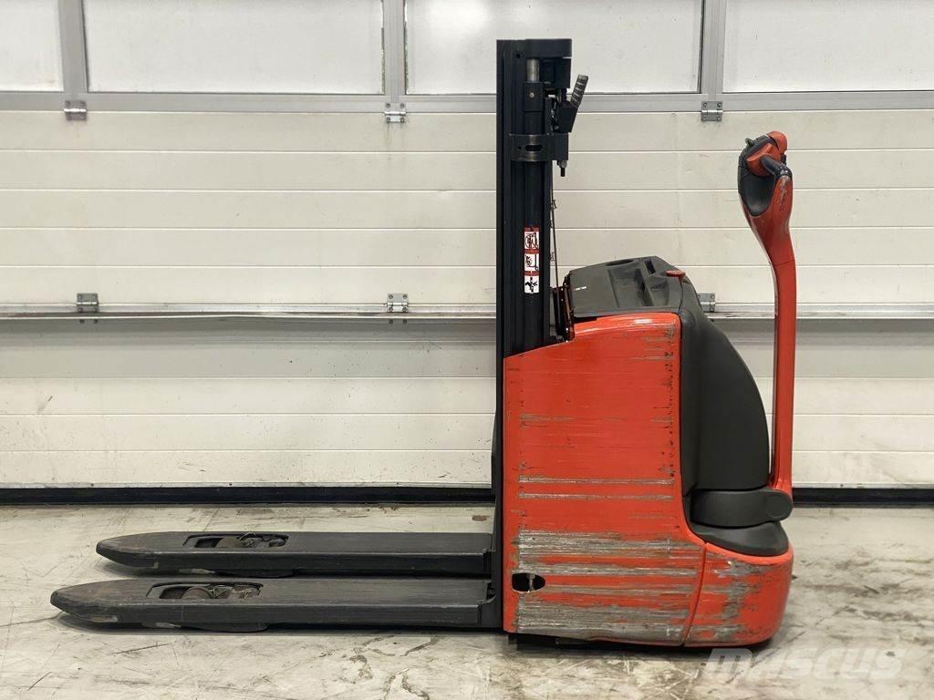 Linde L12 I معدات التكديس الجوالة