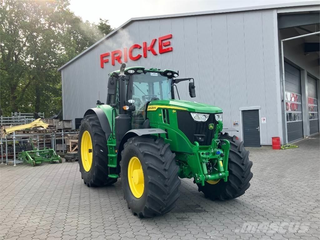 John Deere 6M220 الجرارات