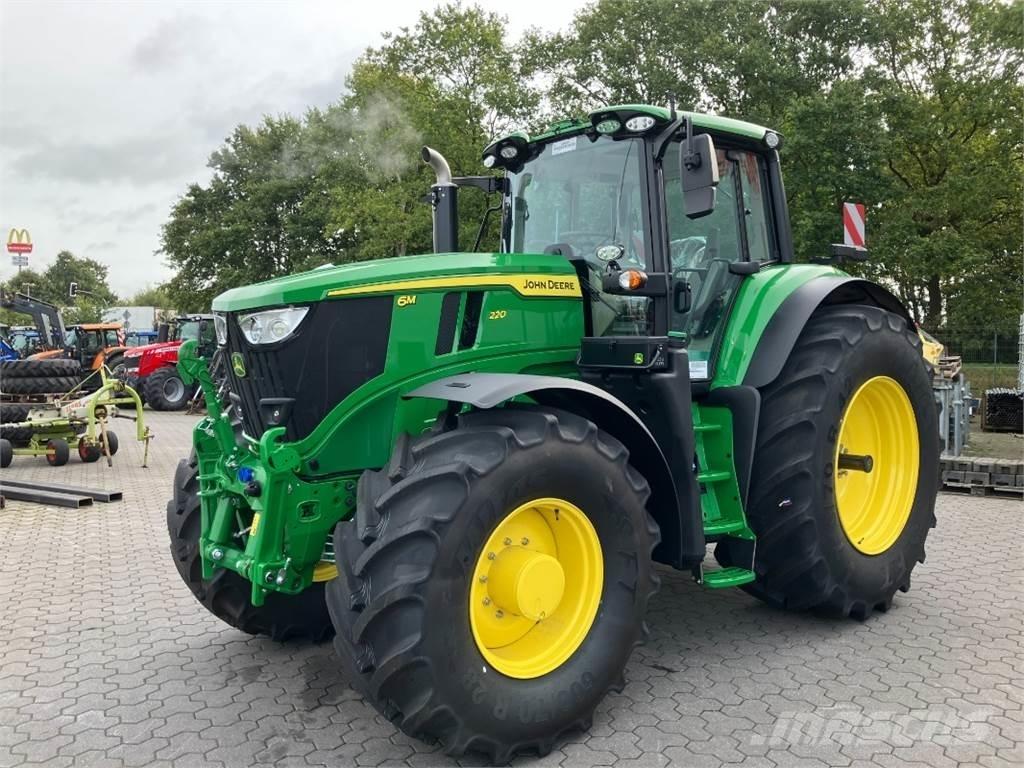 John Deere 6M220 الجرارات