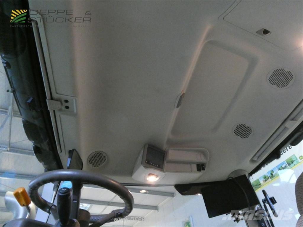 John Deere 6R 250 الجرارات