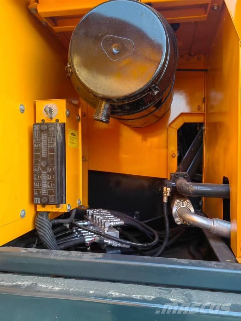 Hyundai 305LC-9S حفارات زحافة