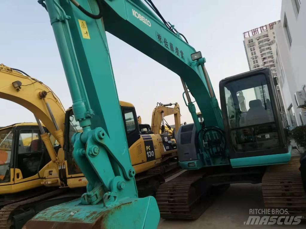 Kobelco SK 135 حفارات زحافة