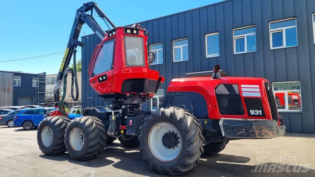 Komatsu 931 حصادات