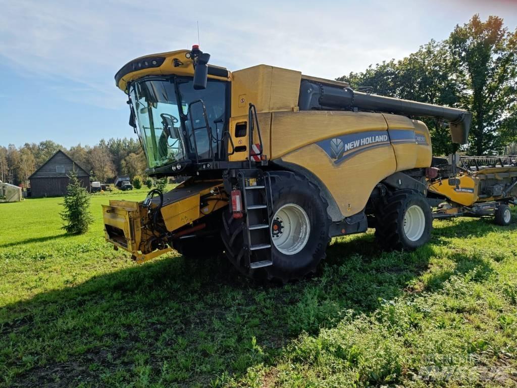 New Holland CX 8.90 حصادات