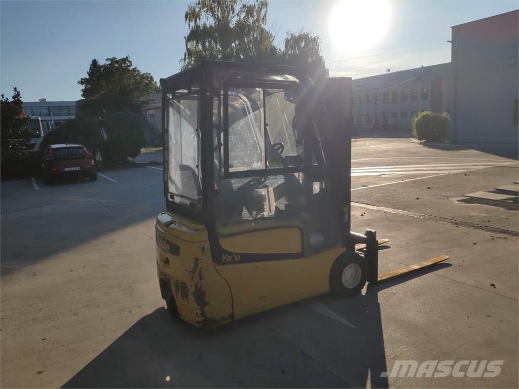 Yale ERP20VT شاحنات ذات رافعات شوكية تعمل بالكهرباء