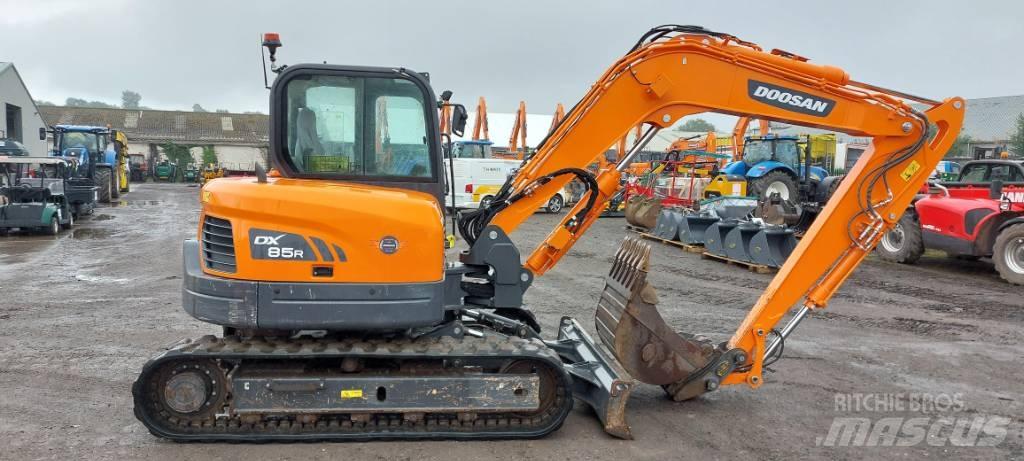 Doosan DX85-3 حفارات صغيرة أقل من 7 طن (حفارات صغيرة)