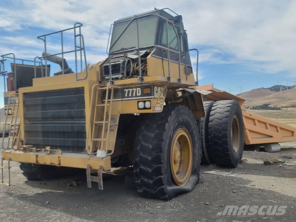 CAT 777 D ساحبات مفصلية