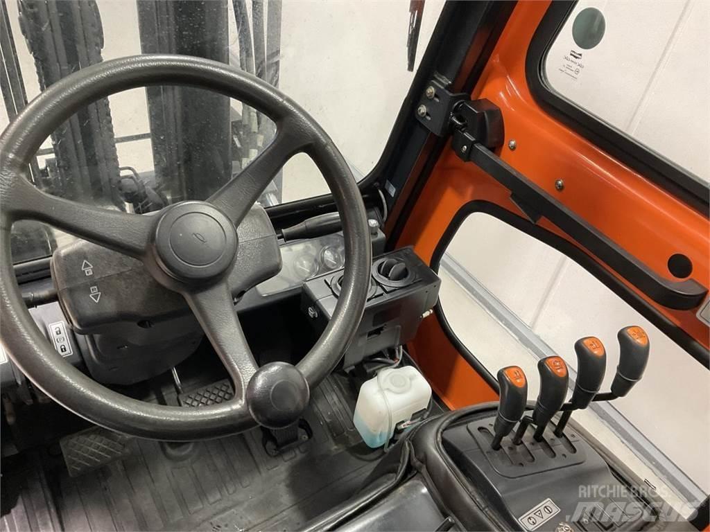 Doosan G30E-5 شاحنات LPG