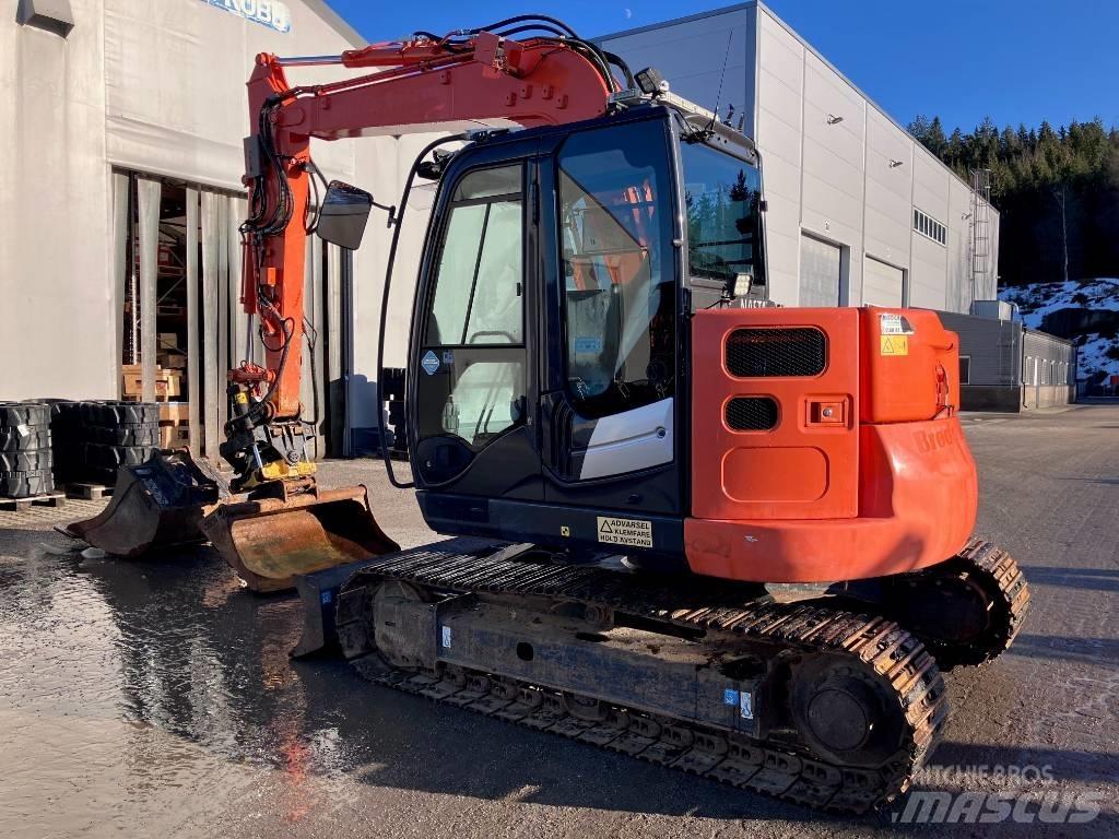 Hitachi ZX 85 US-5 حفارات وسط 7 طن - 12 طن