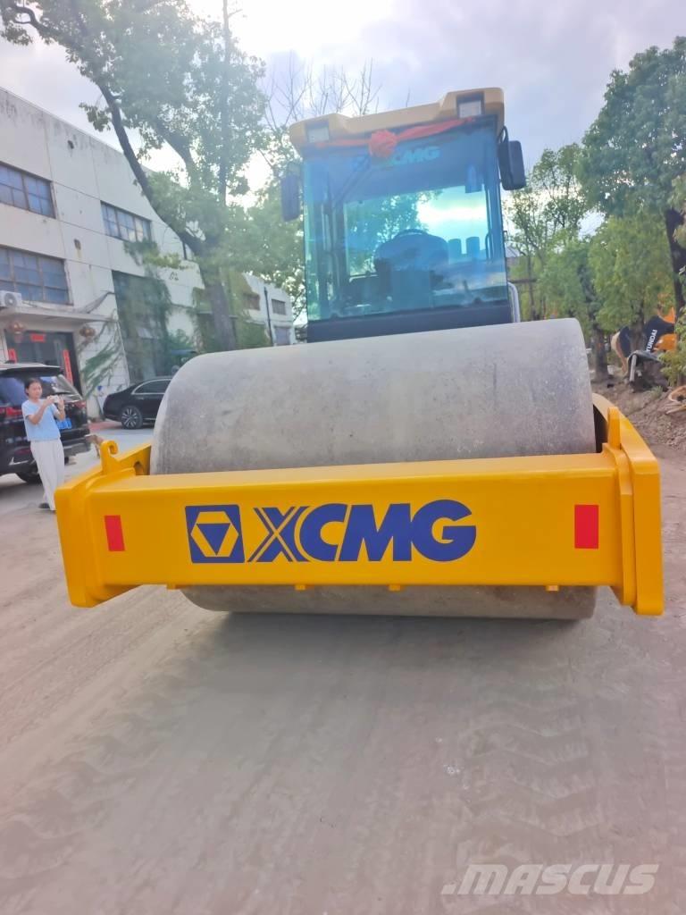 XCMG XS 223 J مداحل أحادية الأسطوانة