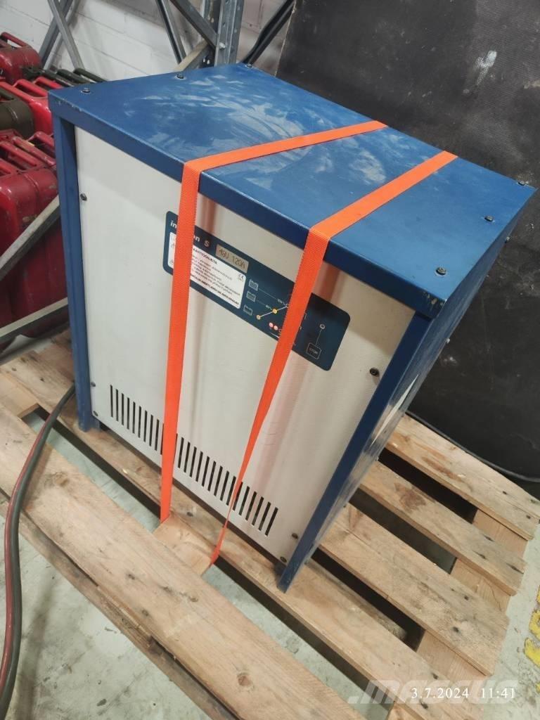 Atlet UNS 200 D شاحنة مناولة