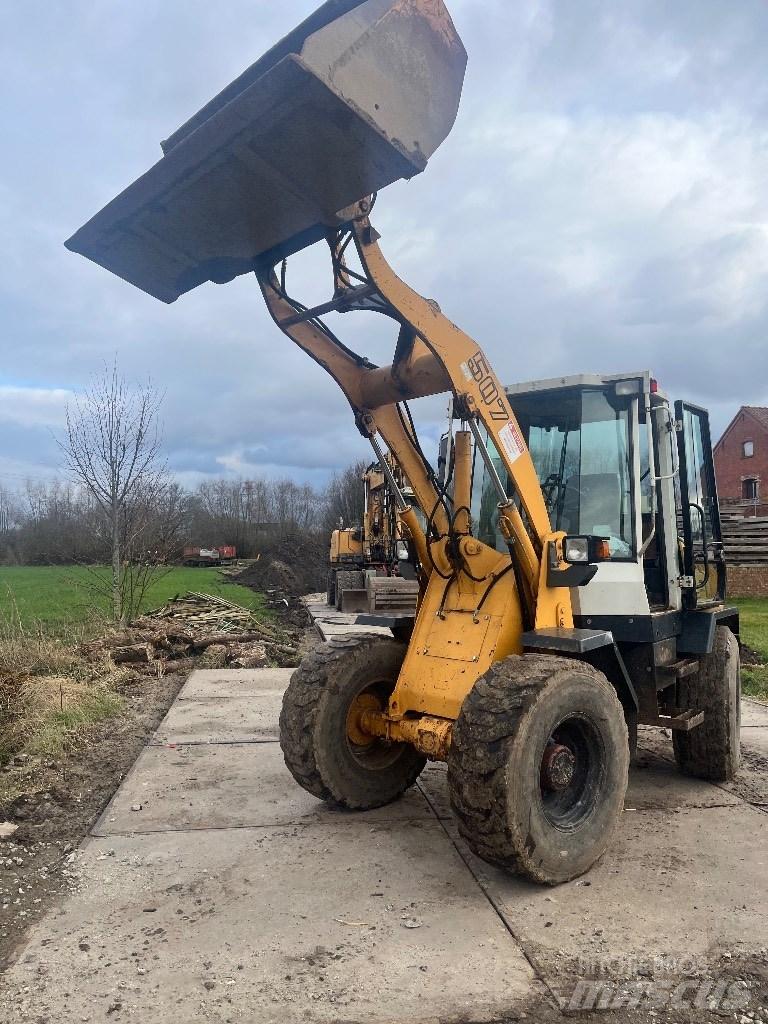Liebherr 507 لوادر بعجل