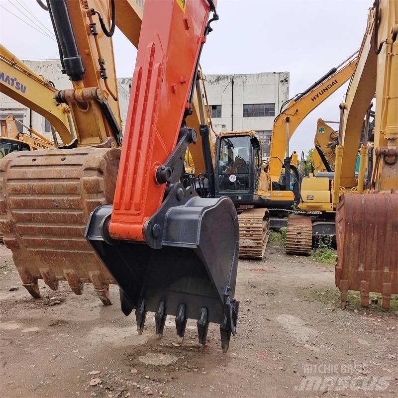 Doosan 225 LC حفارات زحافة