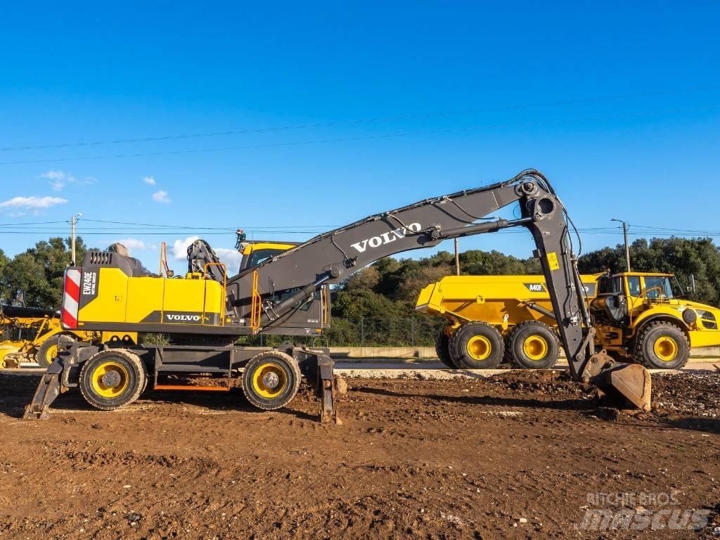 Volvo EW 240 E MH حفارات بعجل