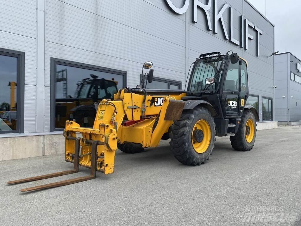 JCB 540-140 مناولات متداخلة