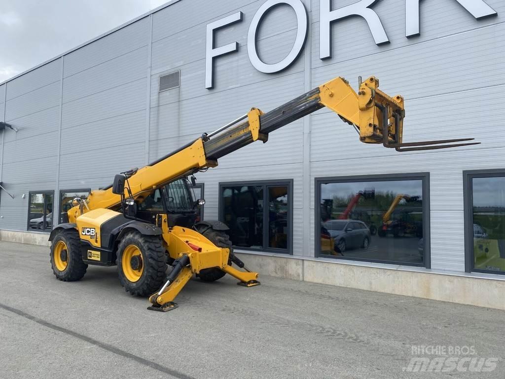 JCB 540-140 مناولات متداخلة