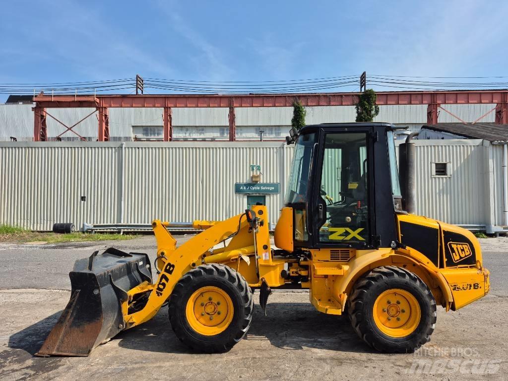 JCB 407 B لوادر بعجل
