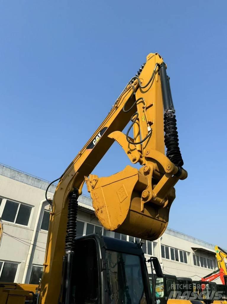 CAT 308 E2 حفارات زحافة