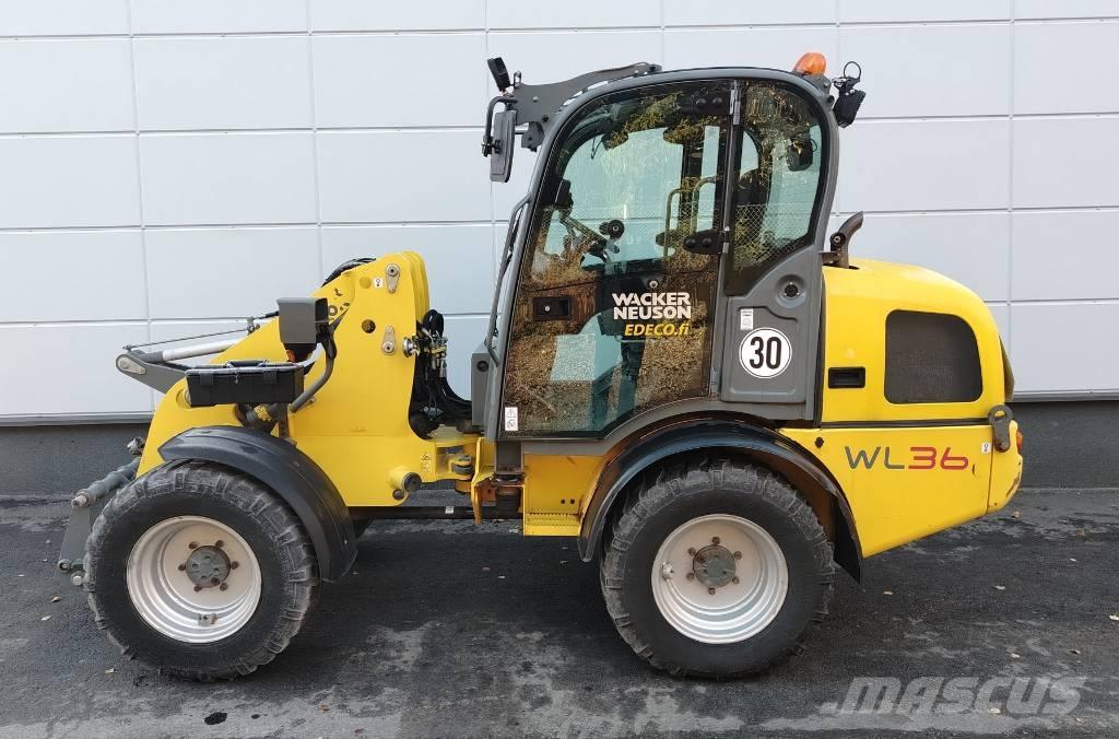 Wacker Neuson WL 36 لوادر بعجل