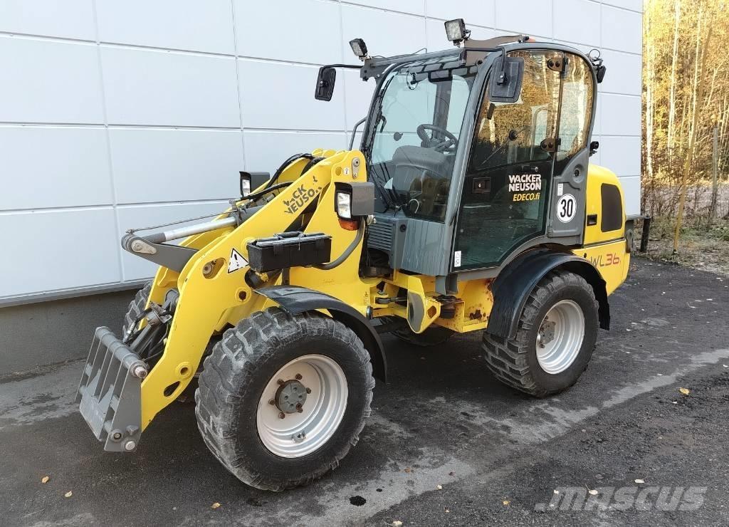 Wacker Neuson WL 36 لوادر بعجل