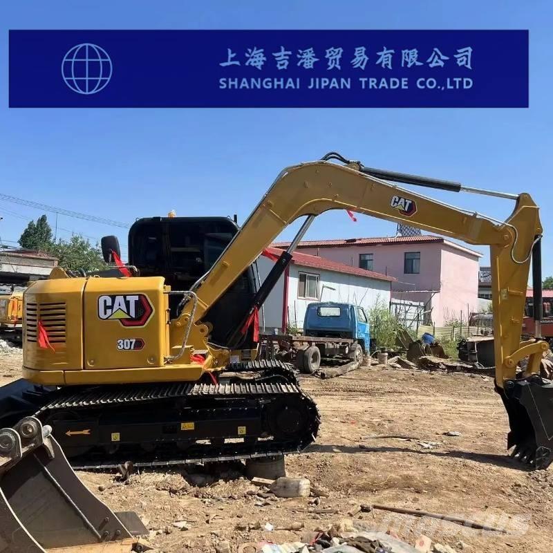 CAT 307 حفارات زحافة