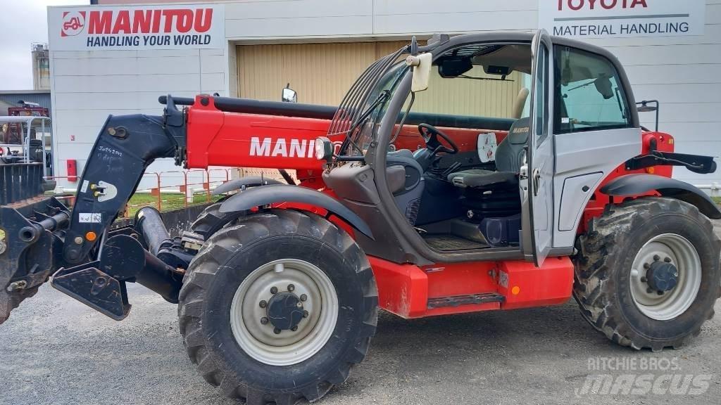 Manitou MT1135 ST3B مناولات متداخلة