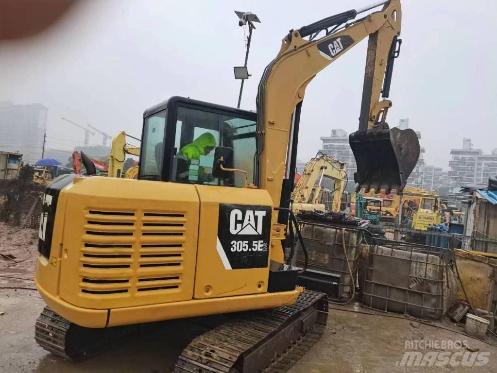 CAT 305.5 E حفارات صغيرة أقل من 7 طن (حفارات صغيرة)