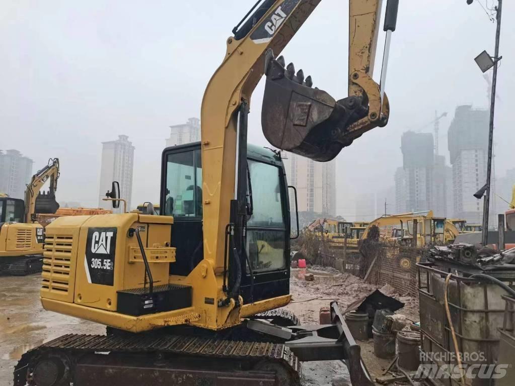 CAT 305.5 E حفارات صغيرة أقل من 7 طن (حفارات صغيرة)