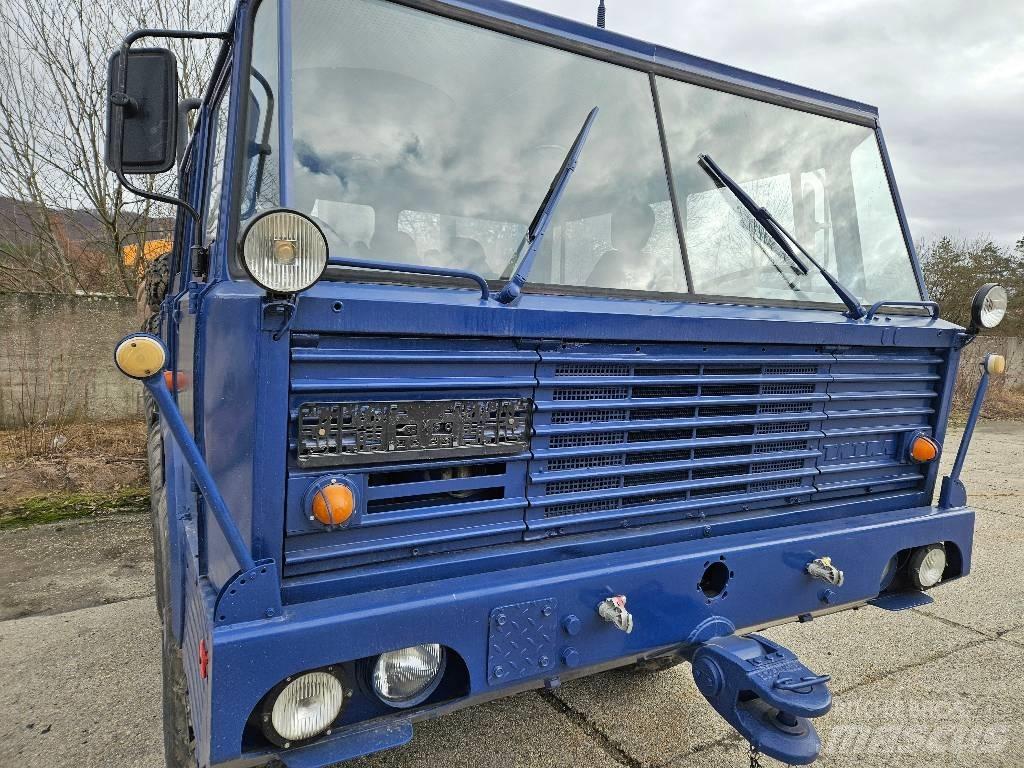 Tatra 813 8x8 KOLOS شاحنات بمقصورة وهيكل