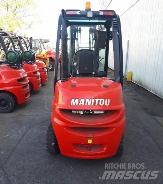 Manitou MI25D شاحنات الطرق الوعرة