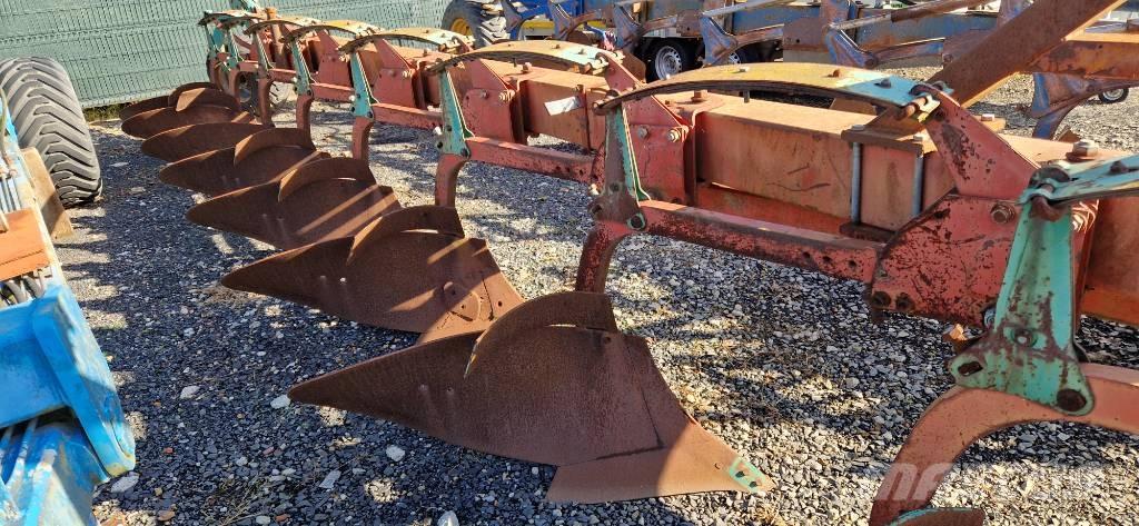 Kverneland BB100 محاريث تقليدية