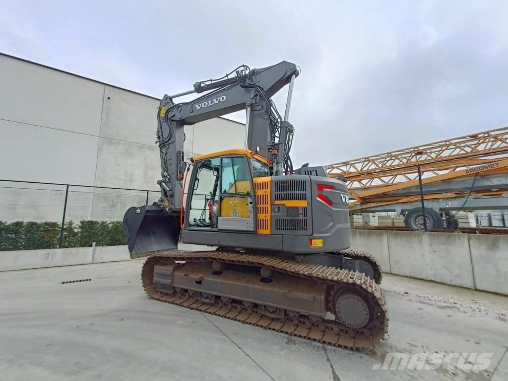 Volvo ECR 355 EL حفارات زحافة