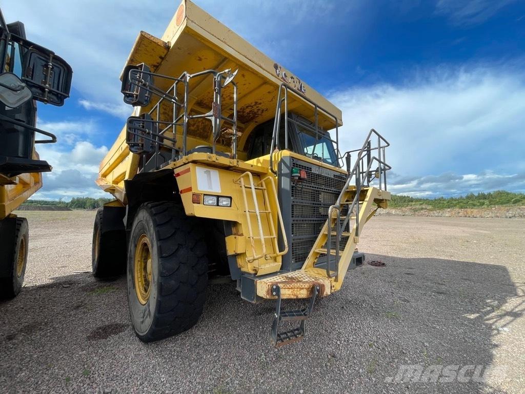 Komatsu HD 465-7 E0 شاحنات المخلفات الصلبة