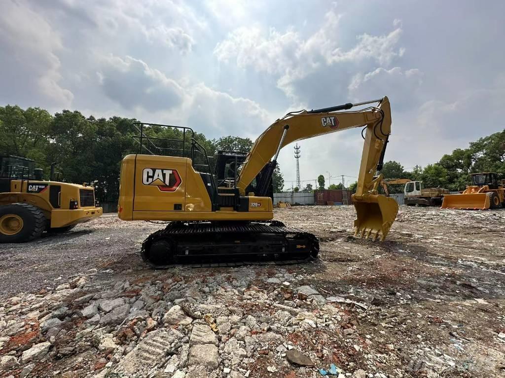 CAT 320GC حفارات زحافة