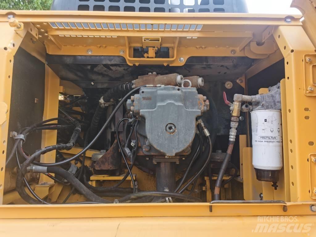 Komatsu PC 400-7 حفارات زحافة