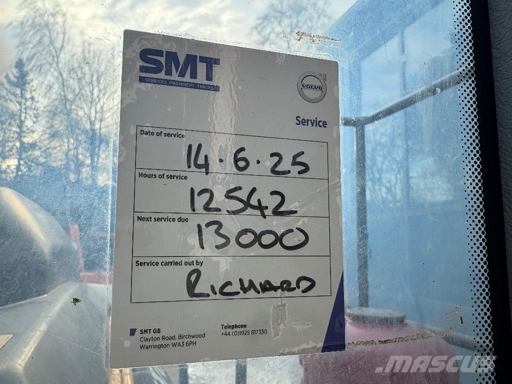 Volvo L120 لوادر بعجل