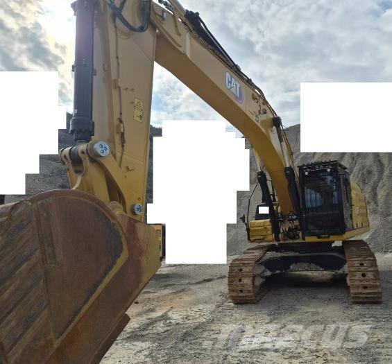 CAT 349 حفارات زحافة