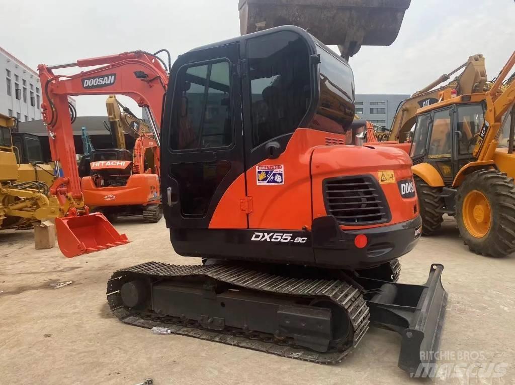 Doosan DX 55-9C حفارات صغيرة أقل من 7 طن (حفارات صغيرة)