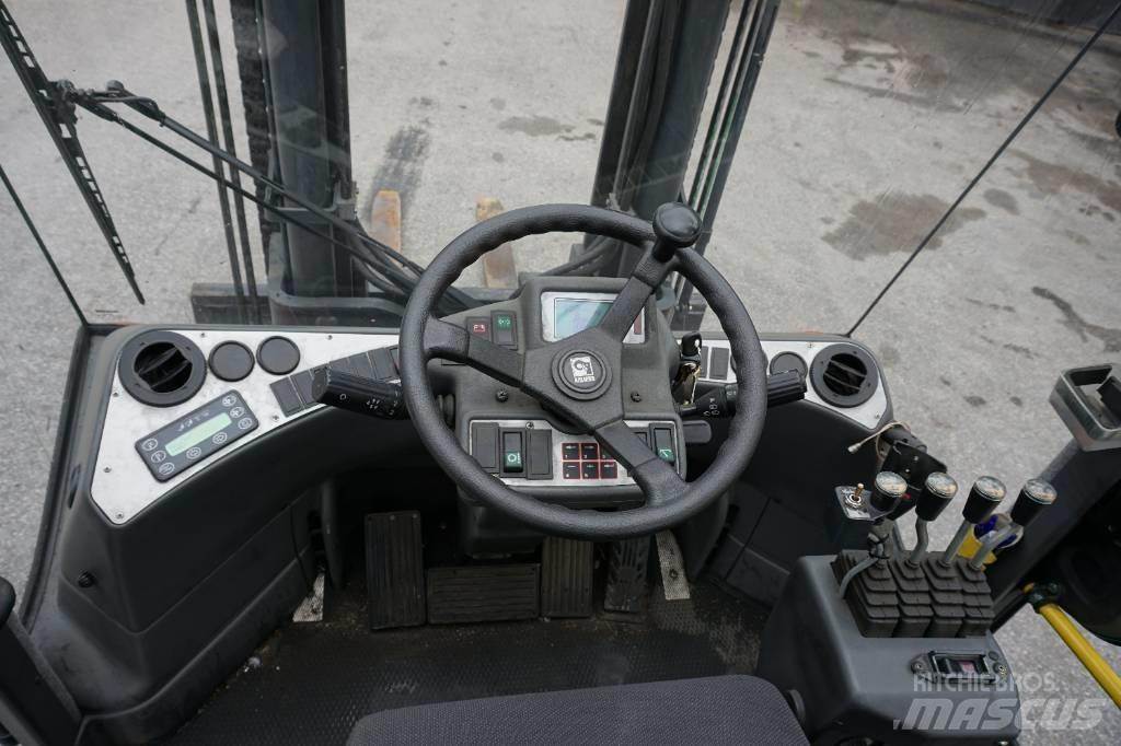 Kalmar DCF55-6H شاحنات الديزل