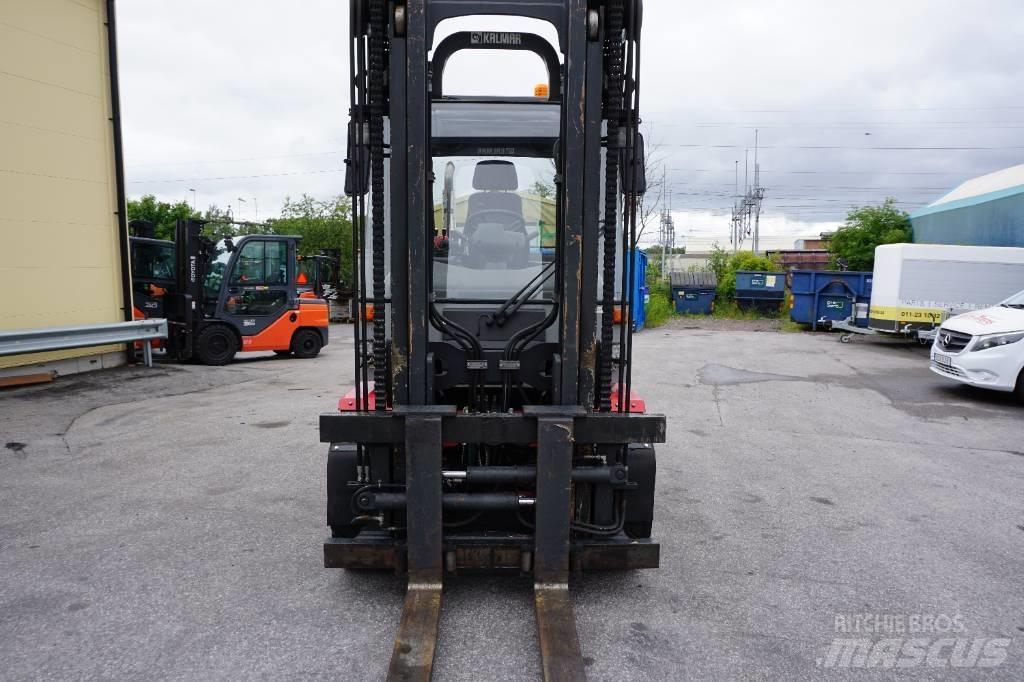 Kalmar DCF55-6H شاحنات الديزل