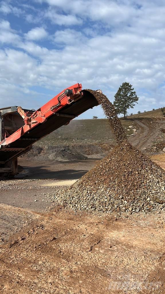 Sandvik QI240 الكسارات المتنقلة