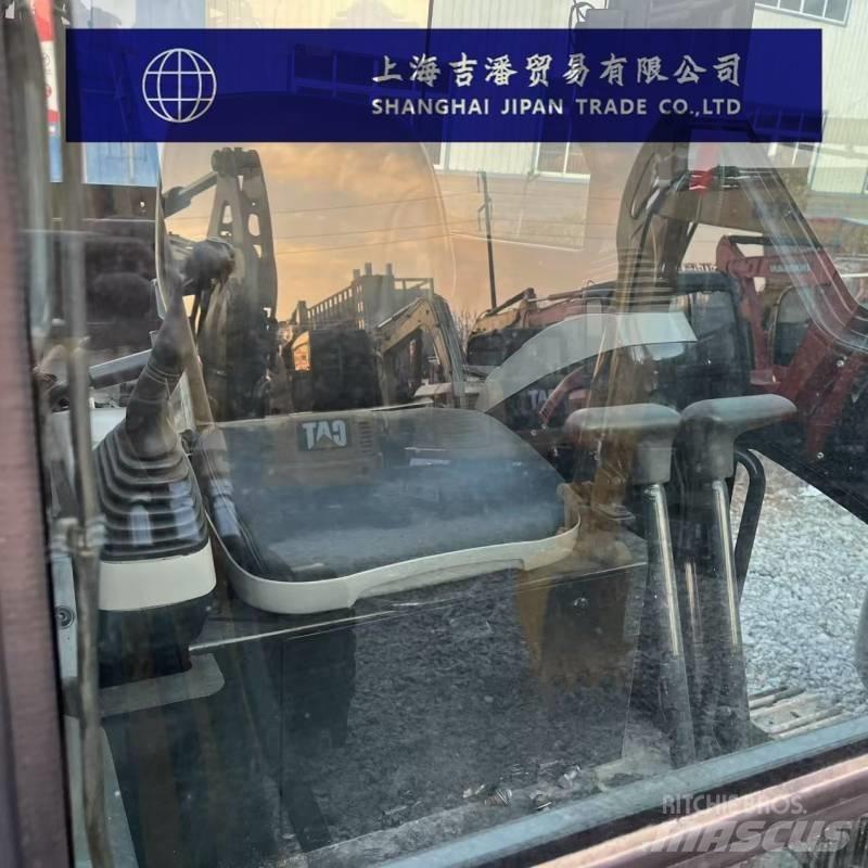 Komatsu PC 40 MR حفارات صغيرة أقل من 7 طن (حفارات صغيرة)